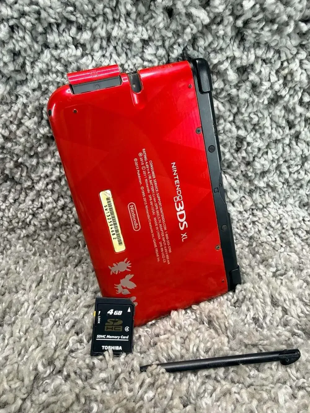 Nintendo 3DS XL Pokémon X and Y Limited Edition Red Handheld Console